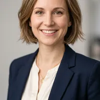 Foto von Anna Berger, Fachjournalistin für CBD und Phytocannabinoide